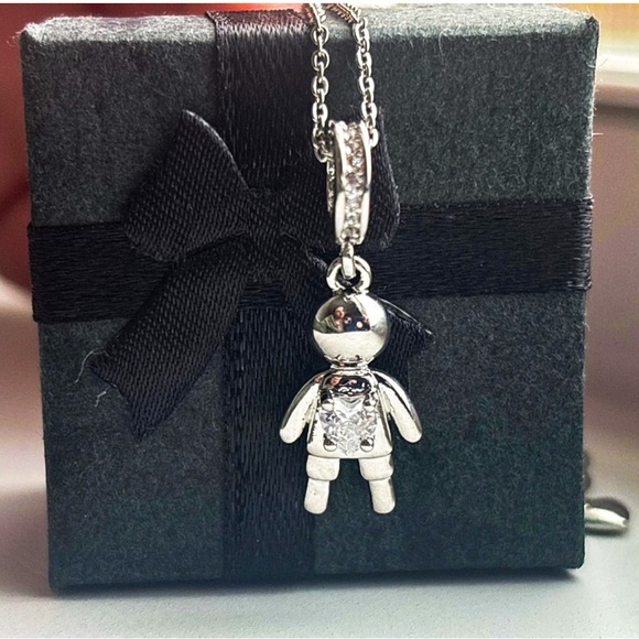 Pretty Bird Jewelry Jewelry - Silver CZ Heart Mom Necklace, 18k White Gold Plated, Mother’s Day Gift in Box